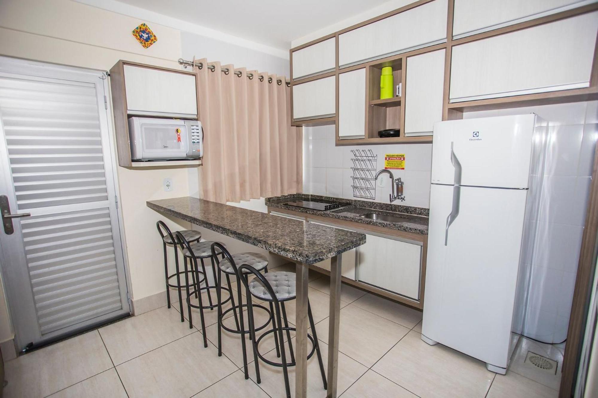 Apto 166 Lacqua diRoma V - Sacada com vista para Piscina de Ondas, roupa de Cama, camareira e garagem Caldas Novas Exterior foto