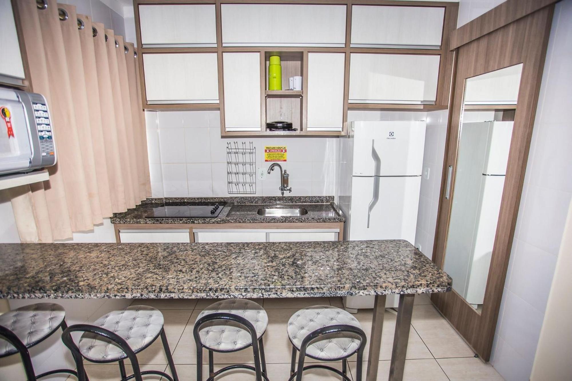Apto 166 Lacqua diRoma V - Sacada com vista para Piscina de Ondas, roupa de Cama, camareira e garagem Caldas Novas Exterior foto